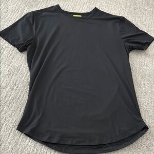 Cuts special edition Black Curve-hem Men's T-Shirt Sz L